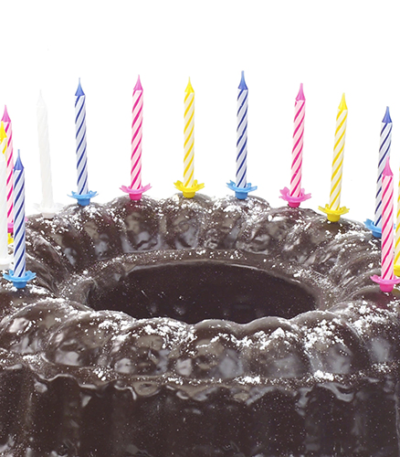 Product foto van Kaarsjes met houders assorti kleuren set van 24