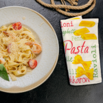 Product foto van Papieren servetten 3-laags 33x33 cm Pasta 20 stuks