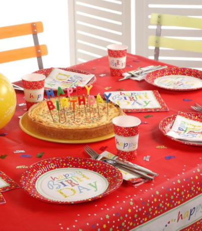 Product foto van Papieren tafelkleed Happy Birthday 120x180 cm