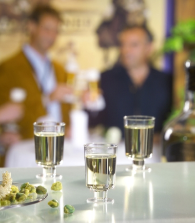 Product foto van Plastic borrelglazen glashelder set van 20 4cl