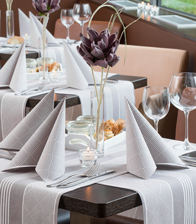 Product foto van Stoffen tafellopers PV-Tissue champagne Elegant 24m x 40cm