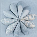 Product foto van 50 Servetten "ROYAL Collection" 1/4 vouw 40 cm x 40 cm blauw "Paisley"